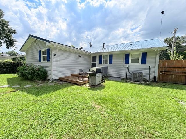 110 Dinsmore Street, Berea, KY 40403