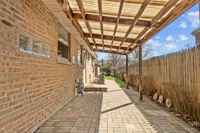 21220 Tower Avenue, Matteson, IL 60443