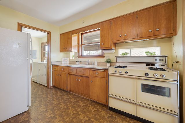 21220 Tower Avenue, Matteson, IL 60443