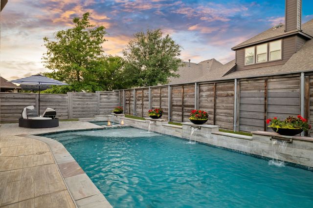 821 Sandbox Drive, Little Elm, TX 76227