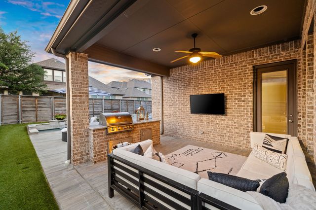 821 Sandbox Drive, Little Elm, TX 76227