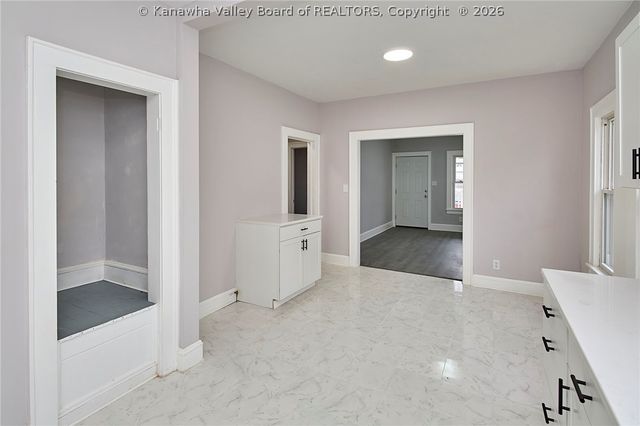 123 10th Avenue, South Charleston, WV 25303