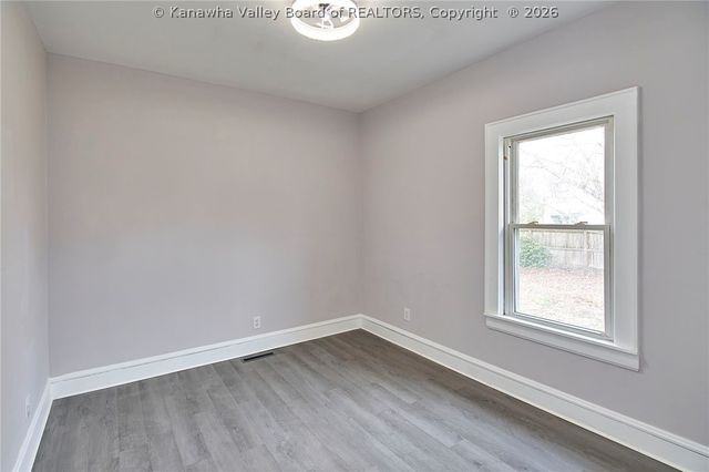 123 10th Avenue, South Charleston, WV 25303