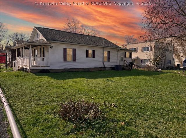 123 10th Avenue, South Charleston, WV 25303