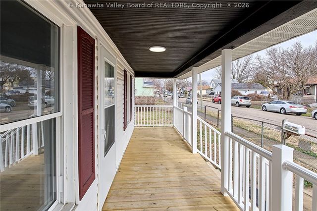 123 10th Avenue, South Charleston, WV 25303