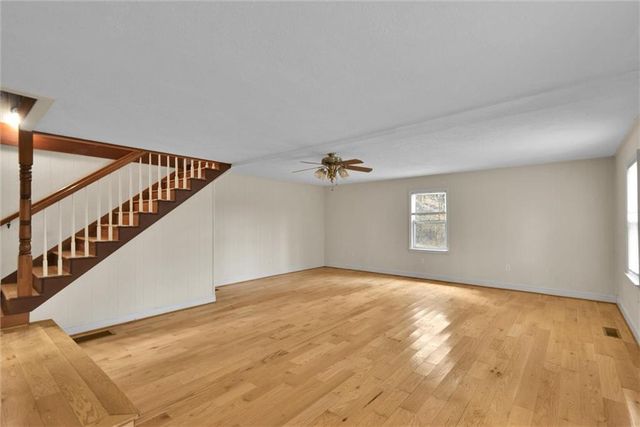 9871 Cumming Highway, Canton, GA 30115