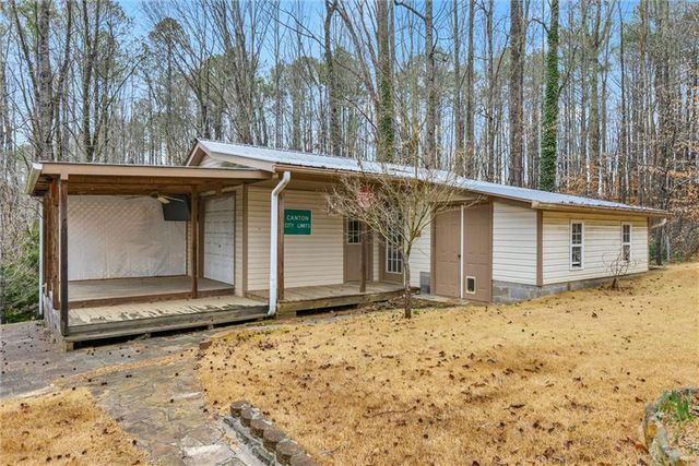 9871 Cumming Highway, Canton, GA 30115