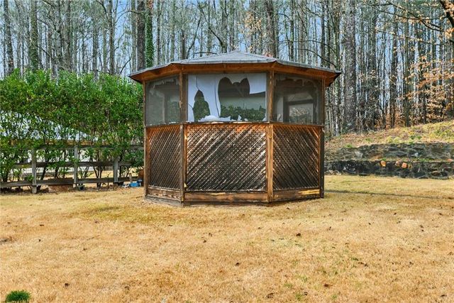 9871 Cumming Highway, Canton, GA 30115