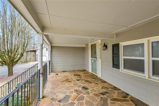 9871 Cumming Highway, Canton, GA 30115
