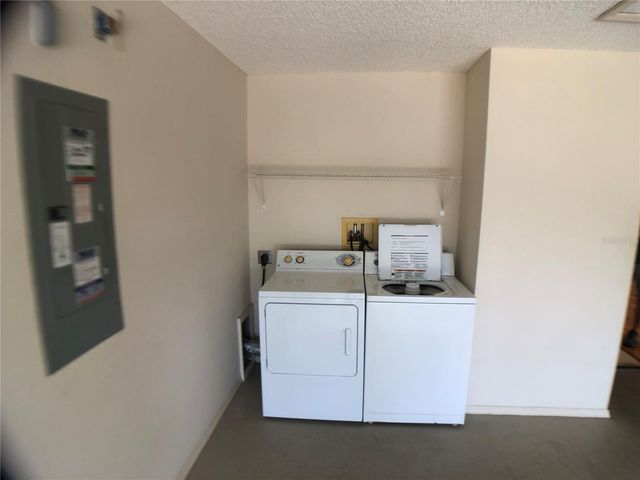 2099 BROYHILL AVENUE, The Villages, FL 32162