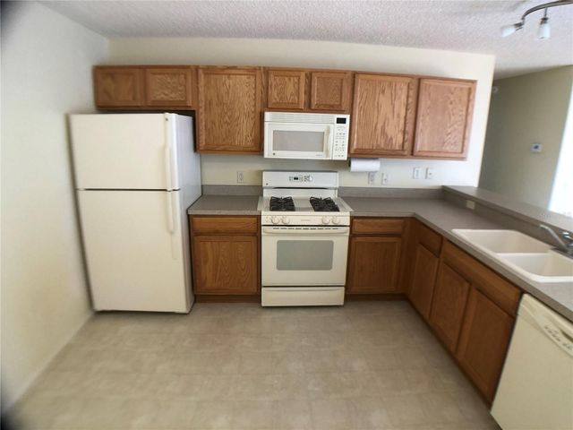 2099 BROYHILL AVENUE, The Villages, FL 32162
