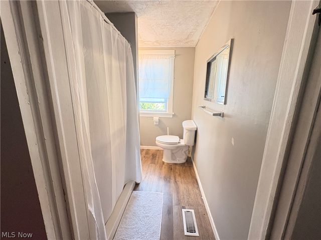 701 Tenney Avenue, Amherst, OH 44001