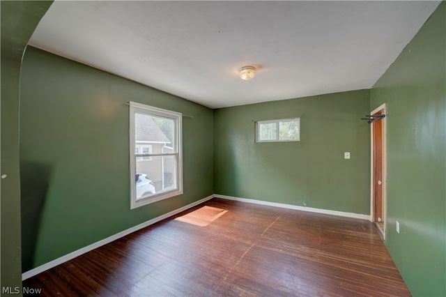 701 Tenney Avenue, Amherst, OH 44001