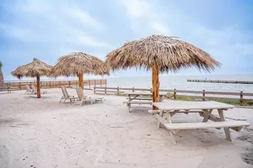 101 Caribbean Dr 17, Corpus Christi, TX 78418 — photo 5