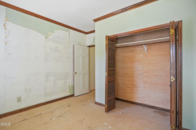 900 Albany Court, Raleigh, NC 27615