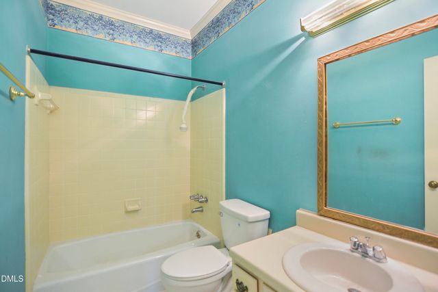 900 Albany Court, Raleigh, NC 27615