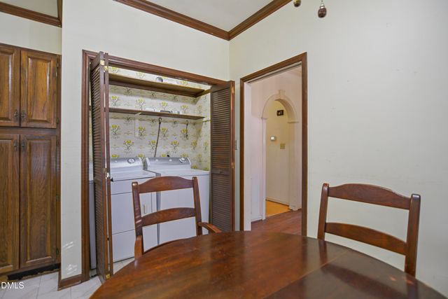 900 Albany Court, Raleigh, NC 27615