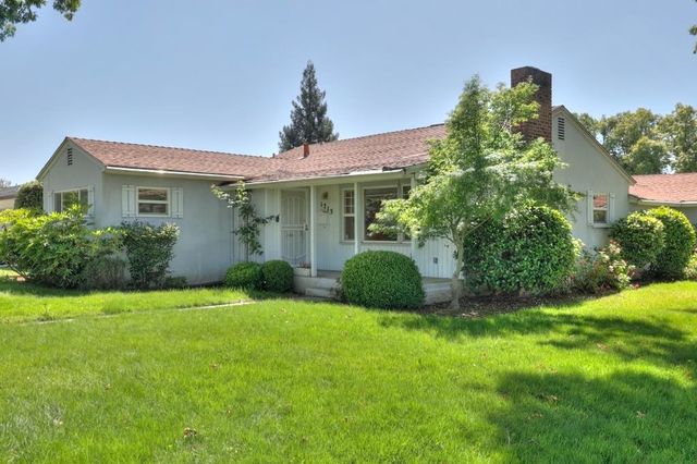 1713 Albany Ave, Modesto, CA 95350
