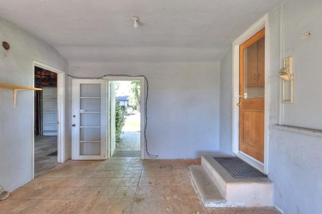 1713 Albany Ave, Modesto, CA 95350