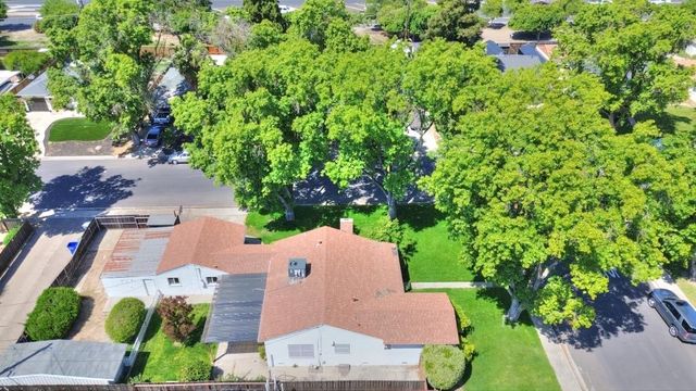 1713 Albany Ave, Modesto, CA 95350
