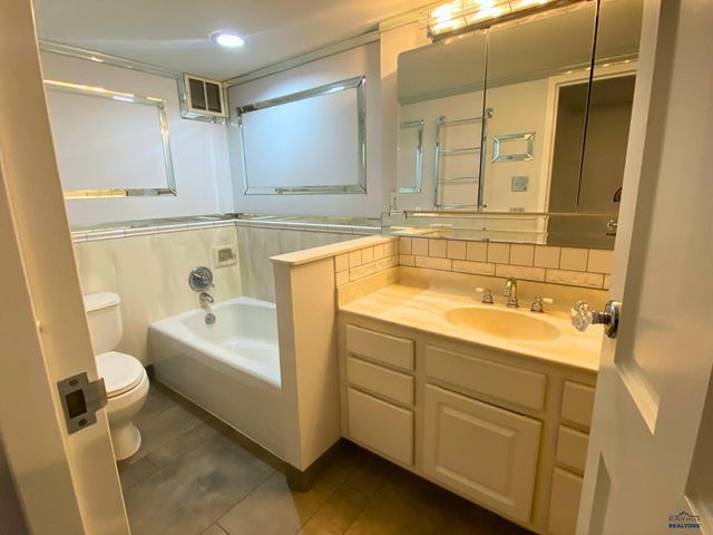 824 COLUMBUS, Rapid City, SD 57701