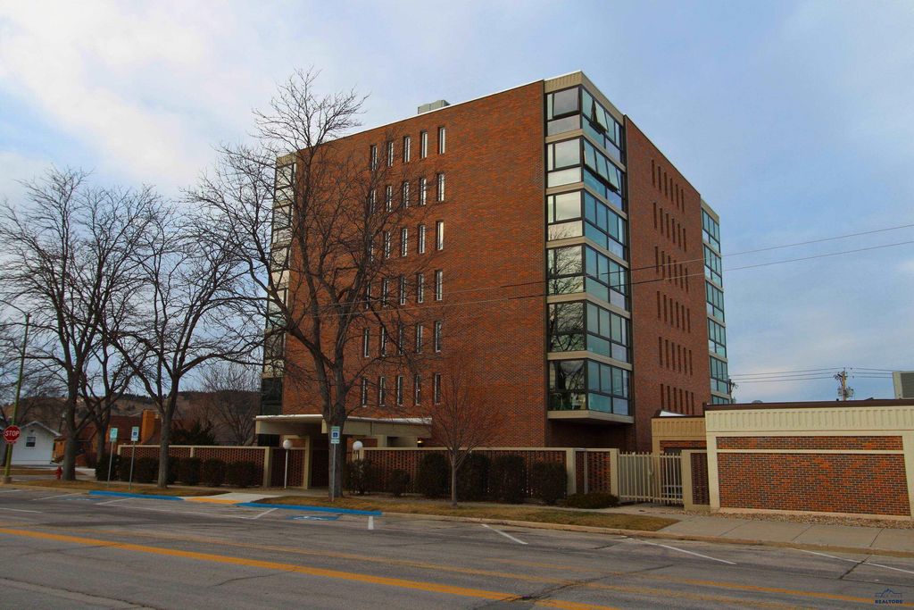 824 COLUMBUS, Rapid City, SD 57701