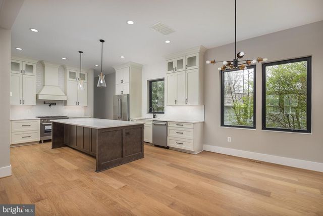 5906 3RD ST S, Arlington, VA 22204