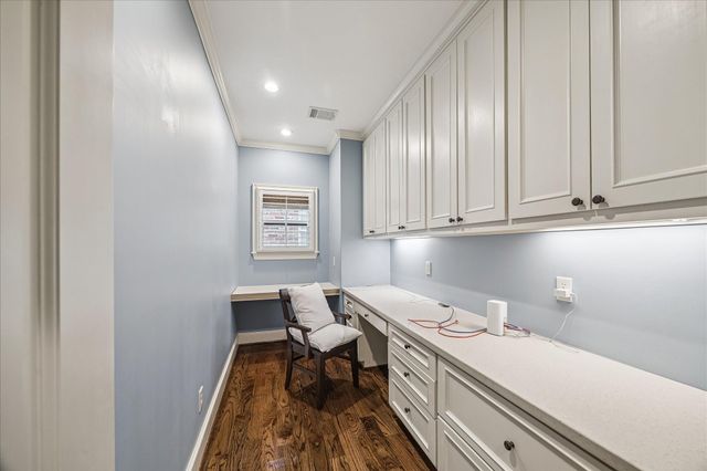 1201 Barkdull Street, Houston, TX 77006