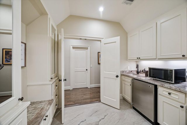 1201 Barkdull Street, Houston, TX 77006