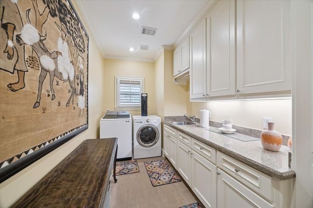 1201 Barkdull Street, Houston, TX 77006