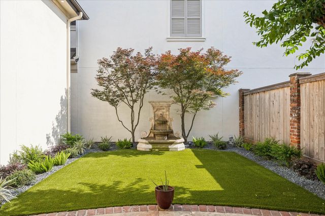 1201 Barkdull Street, Houston, TX 77006