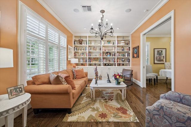 1201 Barkdull Street, Houston, TX 77006