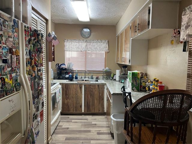 8729 N CALDER PLACE, Tampa, FL 33604