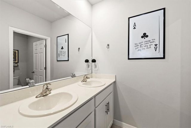 2849 Pillar Coral LN, North Fort Myers, FL 33903