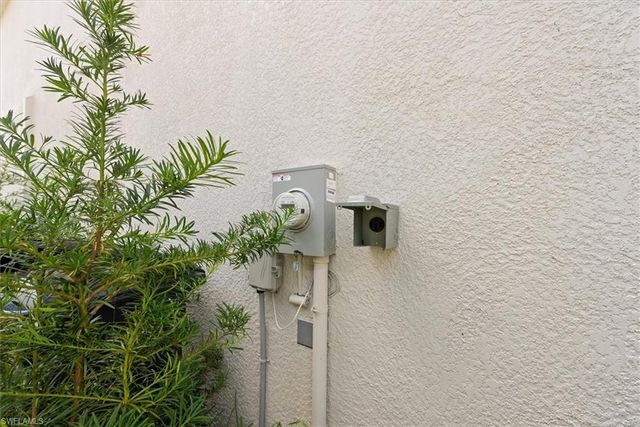 2849 Pillar Coral LN, North Fort Myers, FL 33903