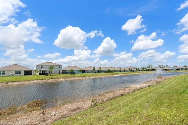 2849 Pillar Coral LN, North Fort Myers, FL 33903