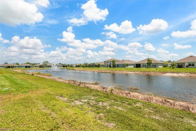 2849 Pillar Coral LN, North Fort Myers, FL 33903