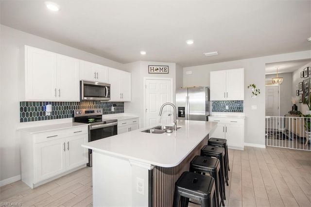 2849 Pillar Coral LN, North Fort Myers, FL 33903