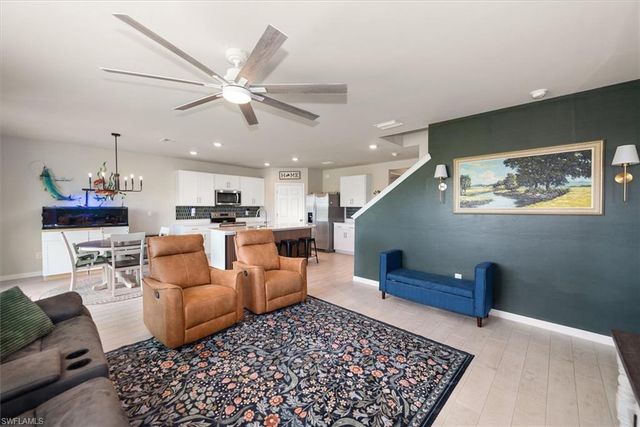 2849 Pillar Coral LN, North Fort Myers, FL 33903