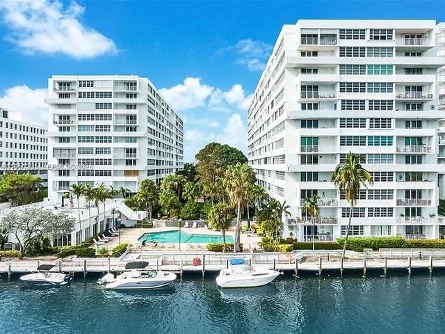 1170 N Federal Hwy 1110, Fort Lauderdale, FL 33304
