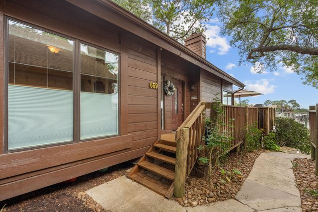 659 Davis Road, League City, TX 77573