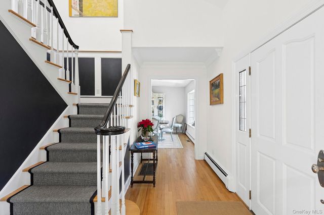 87 Gould Street, East Hampton, NY 11937