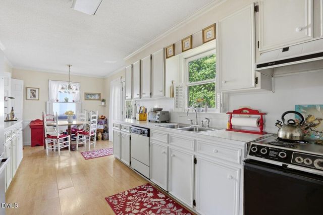 3701 Cornwallis Road, Kinston, NC 28504