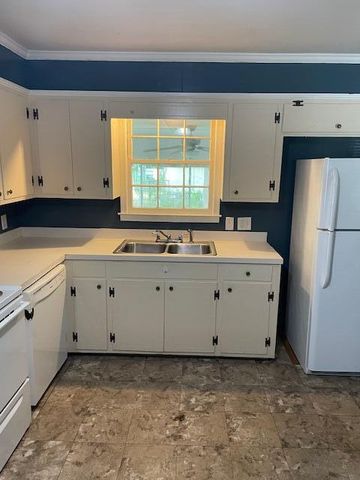 662 Pringle, Sumter, SC 29150