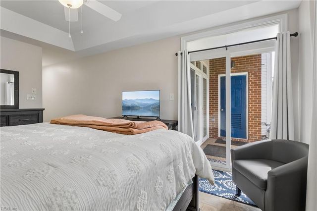 213 Persimmon DR, Yorktown, VA 23693