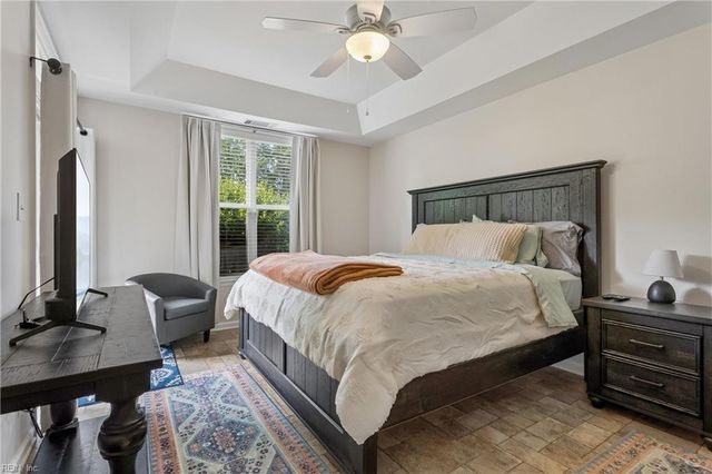 213 Persimmon DR, Yorktown, VA 23693