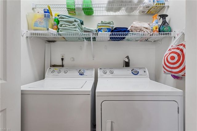 213 Persimmon DR, Yorktown, VA 23693