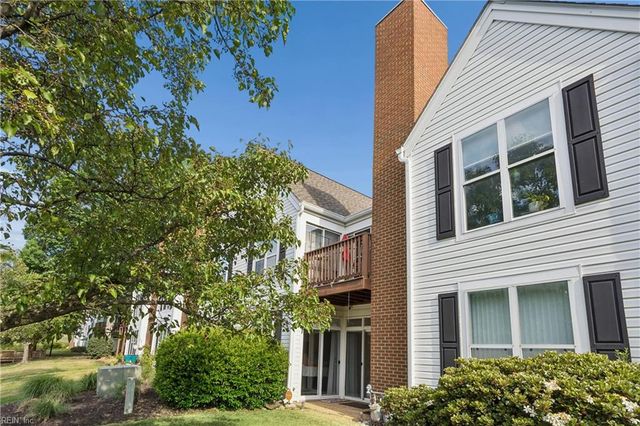 213 Persimmon DR, Yorktown, VA 23693