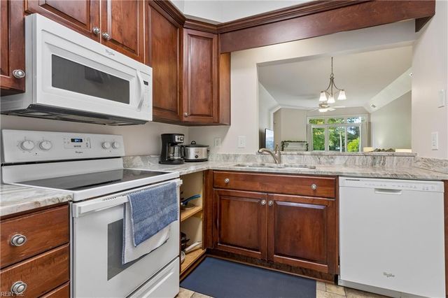 213 Persimmon DR, Yorktown, VA 23693