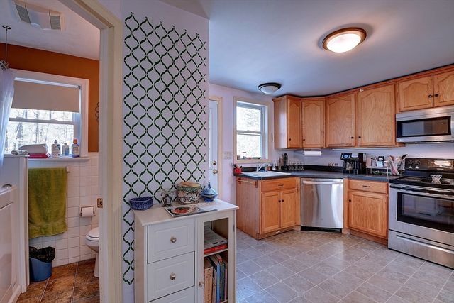 29 Outlook Drive, Worcester, MA 01602